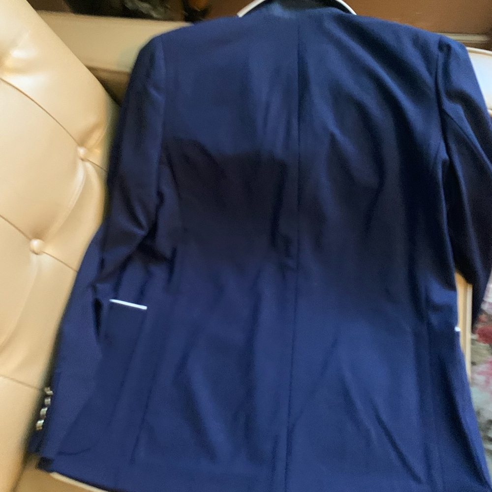 Blazer - Picture 10 of 10